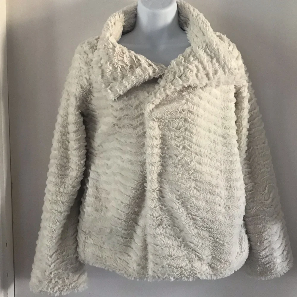 Patagonia Pelage Faux Fur Ivory Jacket